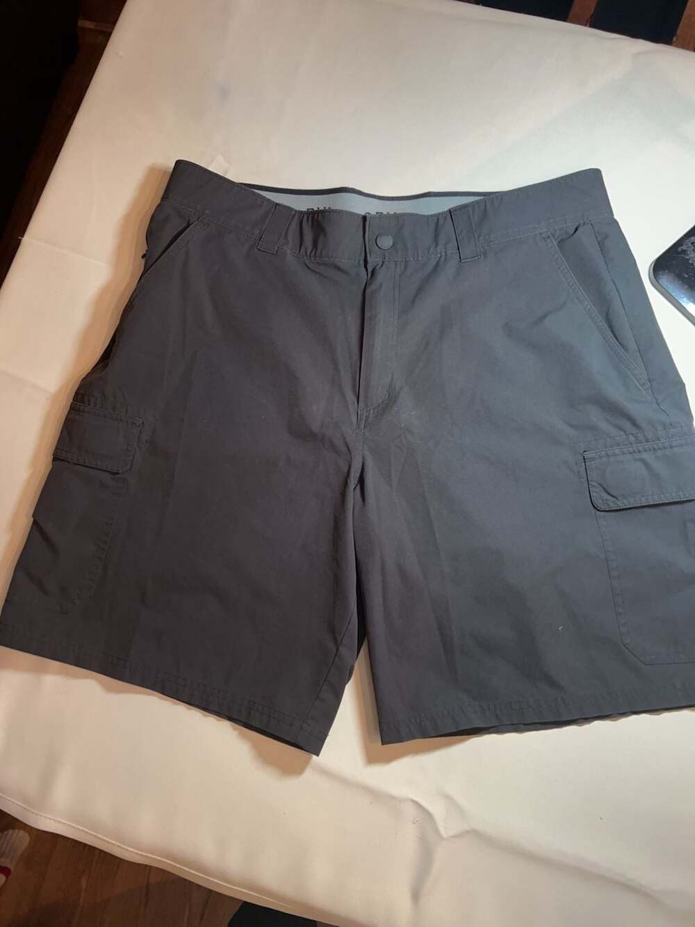 Orvis Men's Cargo Shorts Size 36 Black